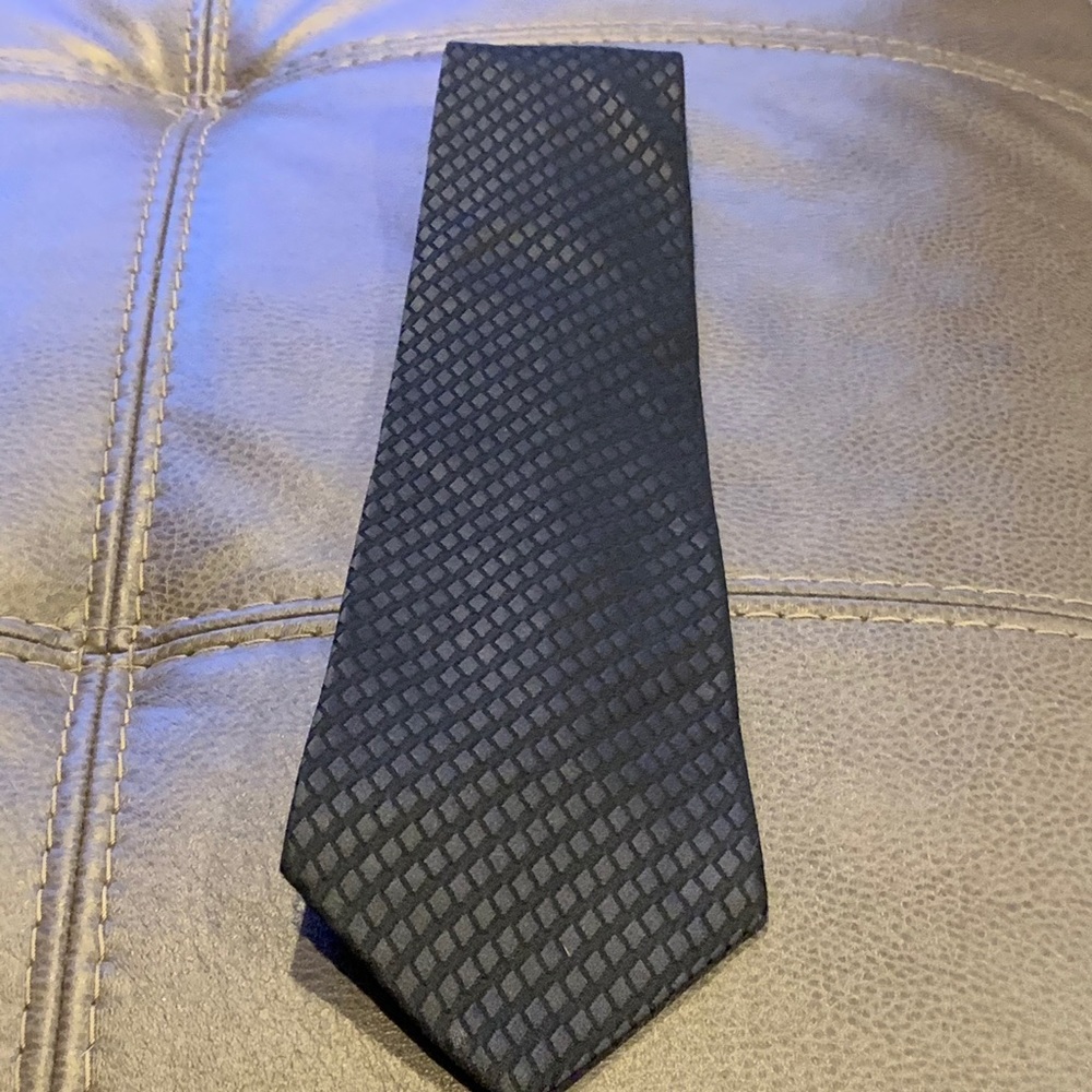DKNY black silk tie